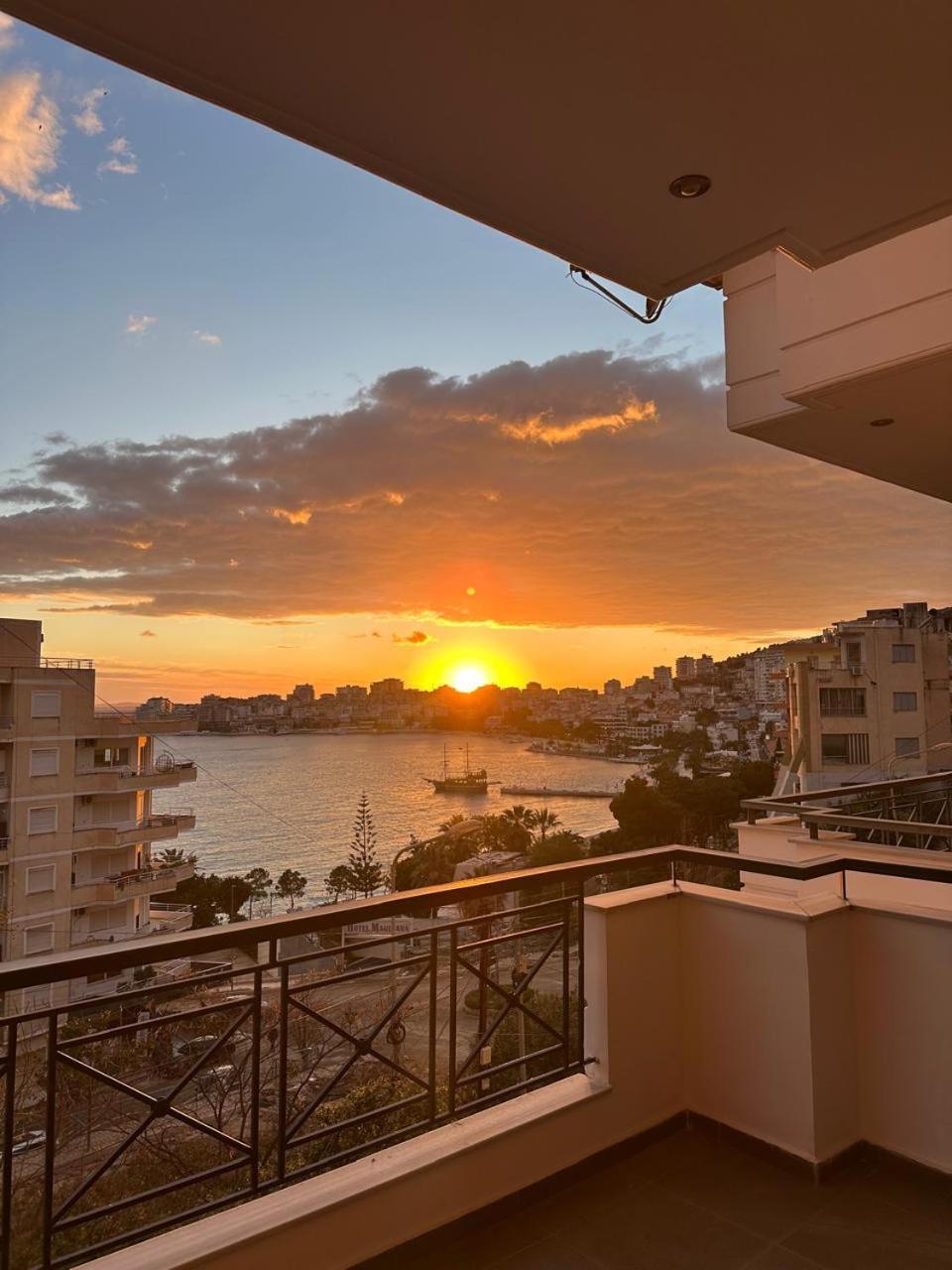 Vista Mozzafiato Apartment Sarande Exterior photo